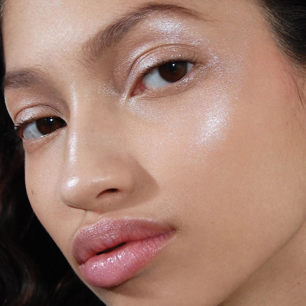 Chrome Makeup Is Spring’s Coolest Way to Wear Metallics