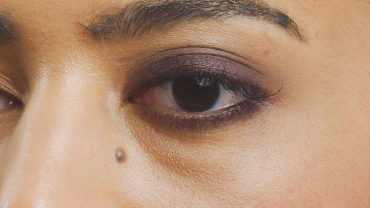 how to create a smoky eye