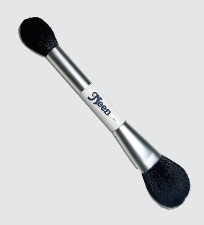 Duo Cheek & Face Brush